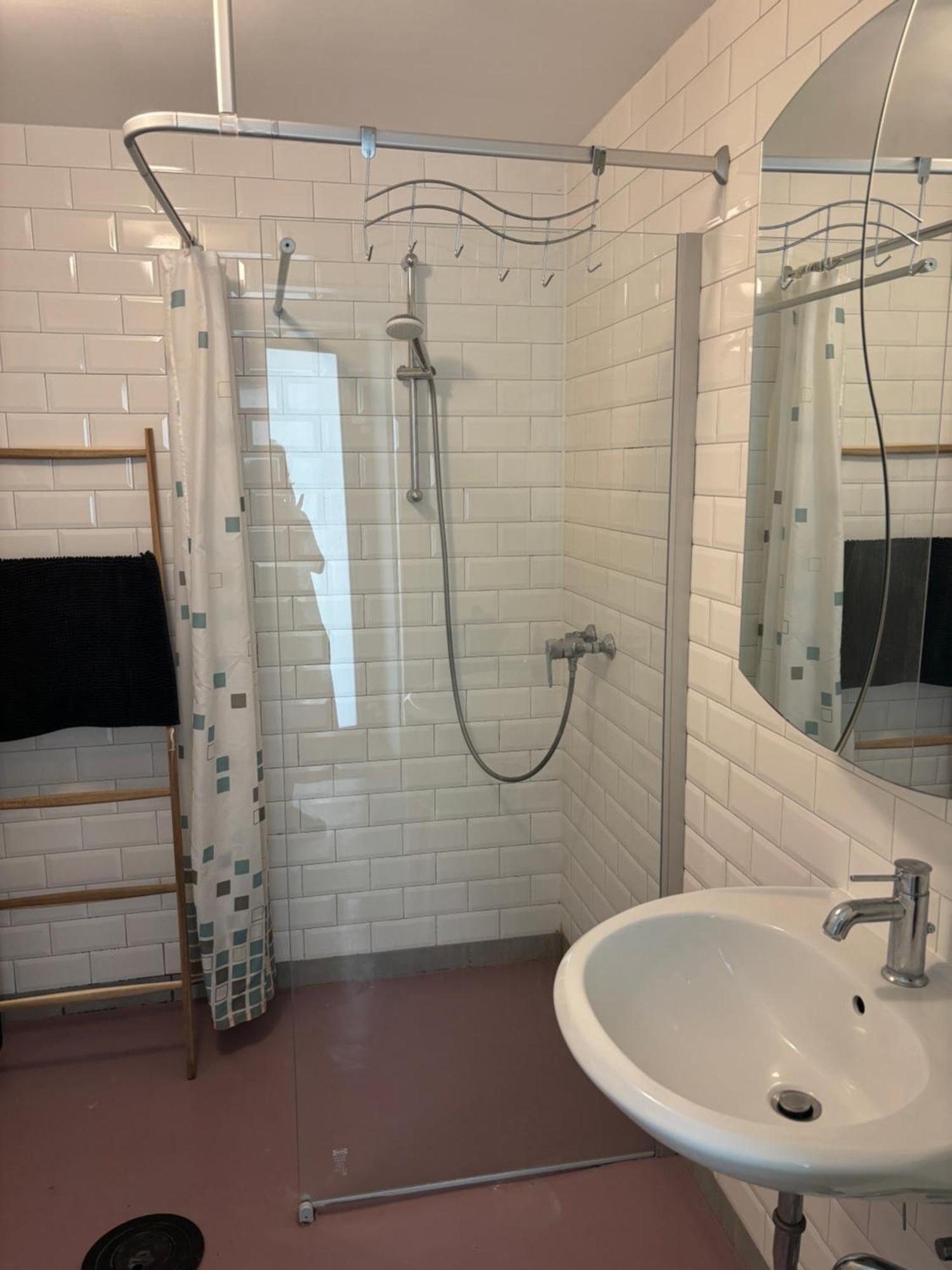 Zentrale Ruhige Ferienwohnung In Berlin Berlim Exterior foto